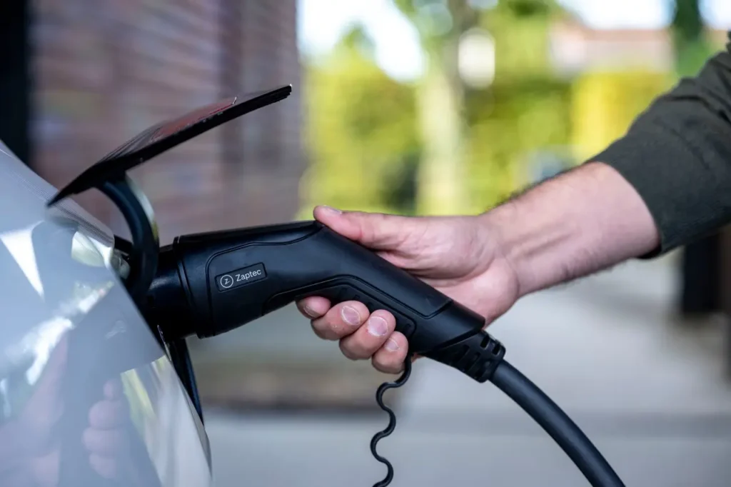 Zaptec Laadkabel laden thuis